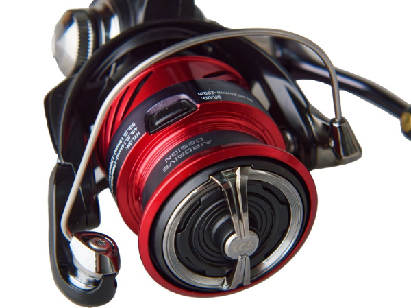 Катушка спиннинговая Daiwa NINJA LT (2000)